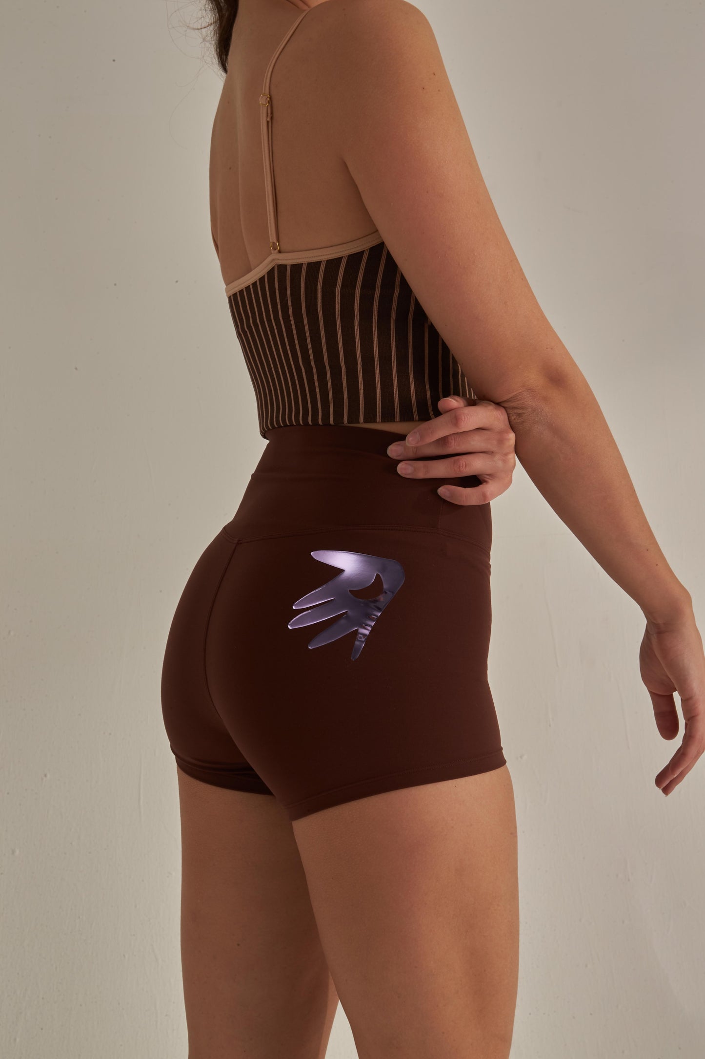 Hug Me shorts 3"